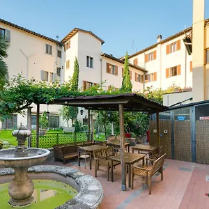  Hostal Archi Rossi